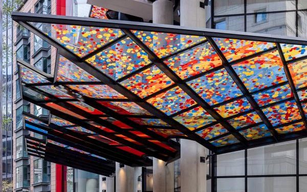 Coloured Laminated Glass in Modern Architecture